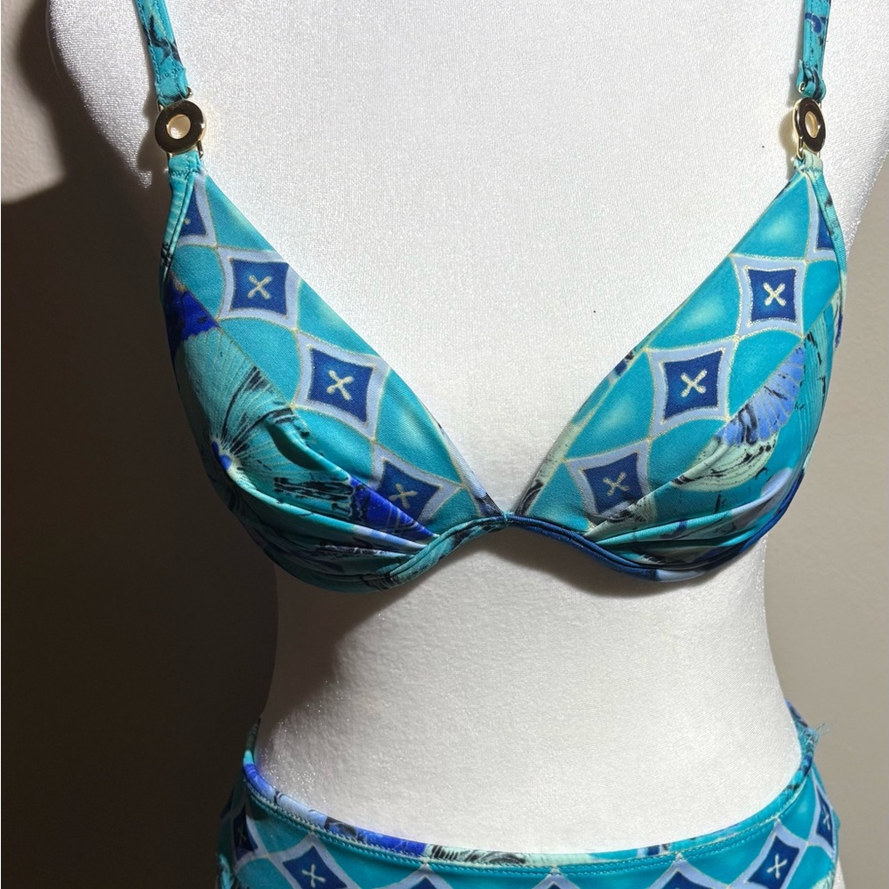 Vibrant Blue Patterned Bikini Set - image 2